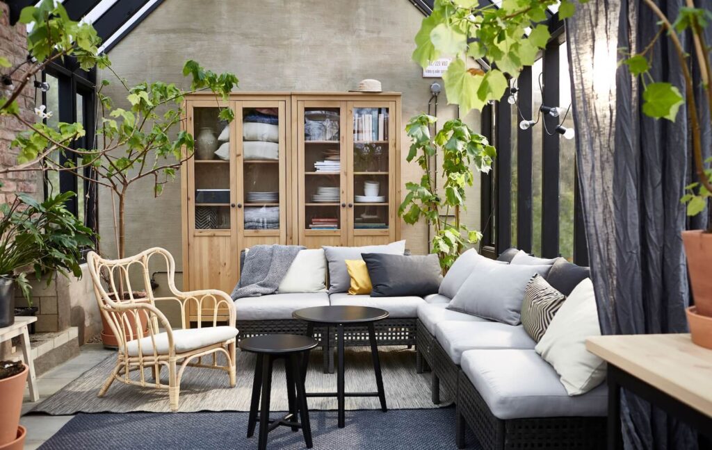 Outdoor Living Rooms: Creating Comfort & Style in Your Garden